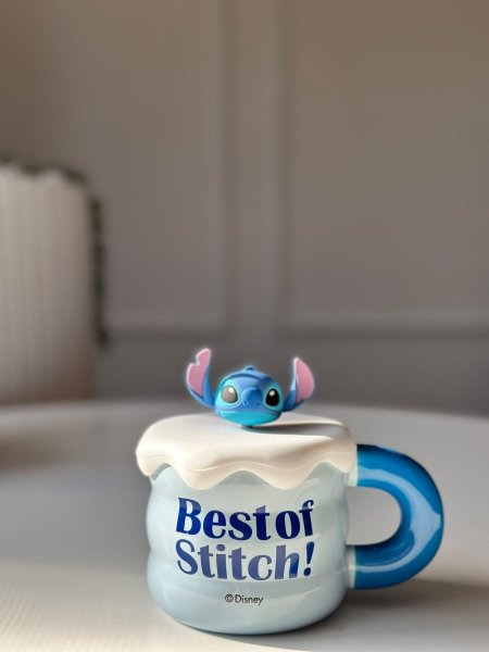 ماج ستيتش مع جلدة ولعبه